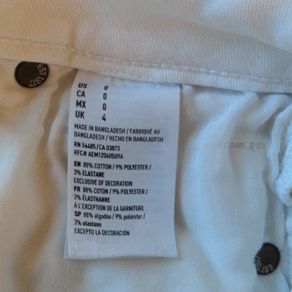 American Eagle White Shorts - Picture 4 of 4